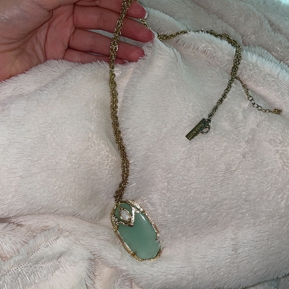 Vintage Kendra Scott necklace! 🥰 - Picture 3 of 5